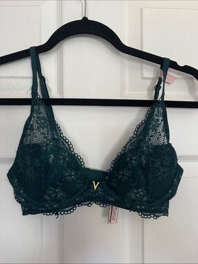 Victoria’s Secret bra